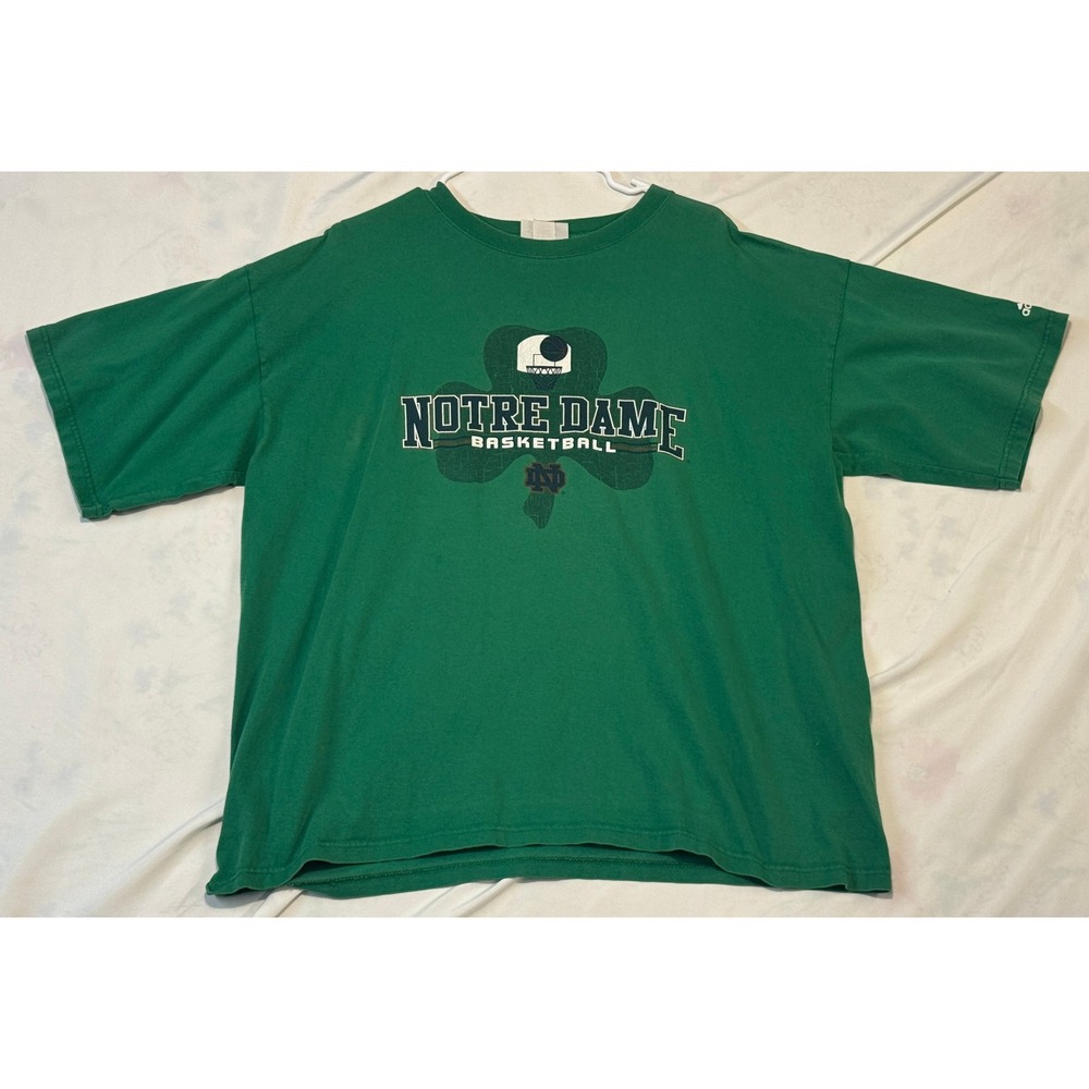 Vintage Adidas Notre Dame Basketball T-Shirt Green Mens XL Made in USA Shamrock